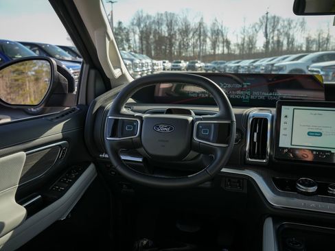 New 2026 Ford Expedition Platinum w/ Platinum Ultimate Package AWD/4WD image 34