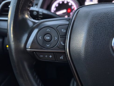 Used 2023 Toyota Camry SE image 20