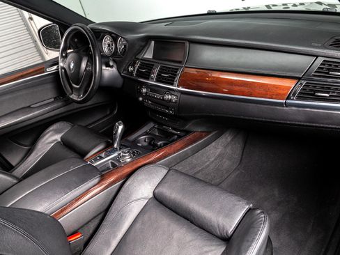 Used 2012 BMW X5 xDrive50i image 28