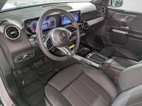 New 2026 Mercedes-Benz GLB 250 image 3