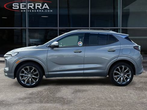 Used 2024 Buick Encore GX Avenir w/ Avenir Convenience Package AWD/4WD image 2