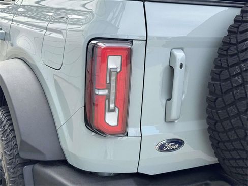 Used 2023 Ford Bronco Wildtrak image 10