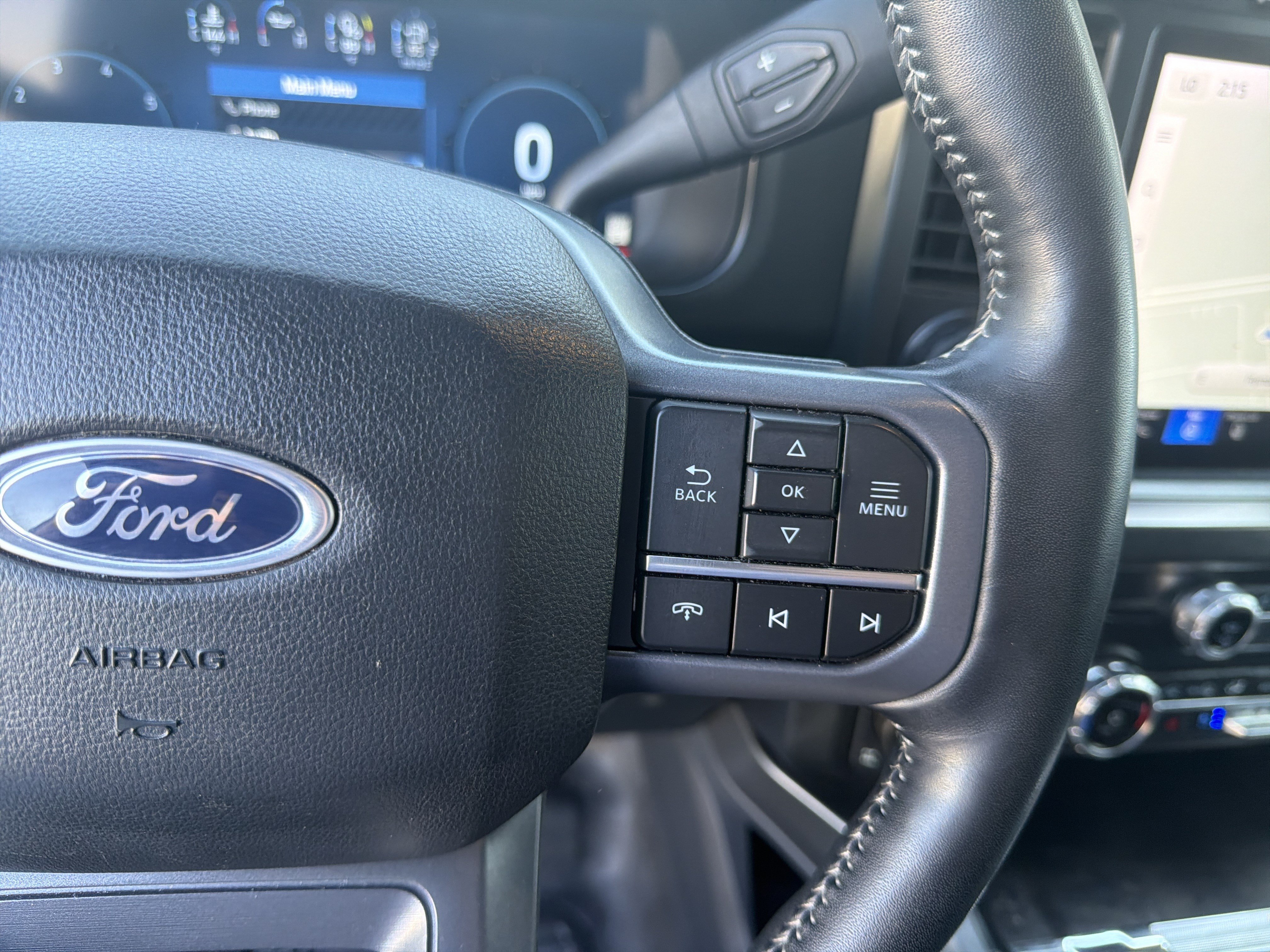 Used 2023 Ford F350 Lariat w/ Lariat Ultimate Package AWD/4WD image 41