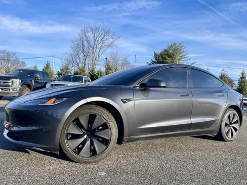 Used 2025 Tesla Model 3 Long Range image 35