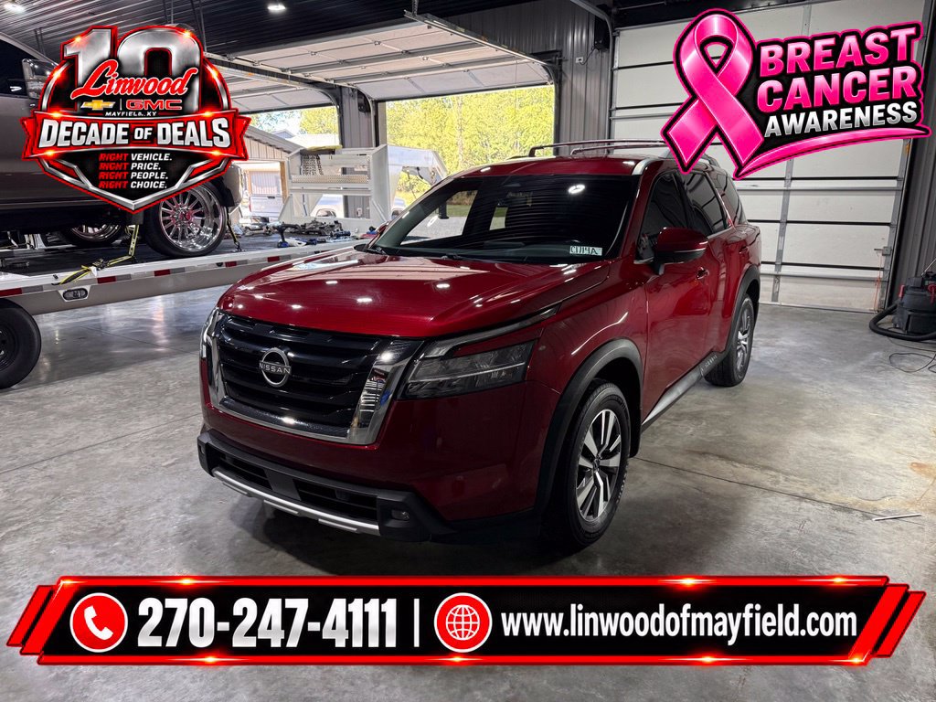 Used 2023 Nissan Pathfinder SL AWD/4WD image 4