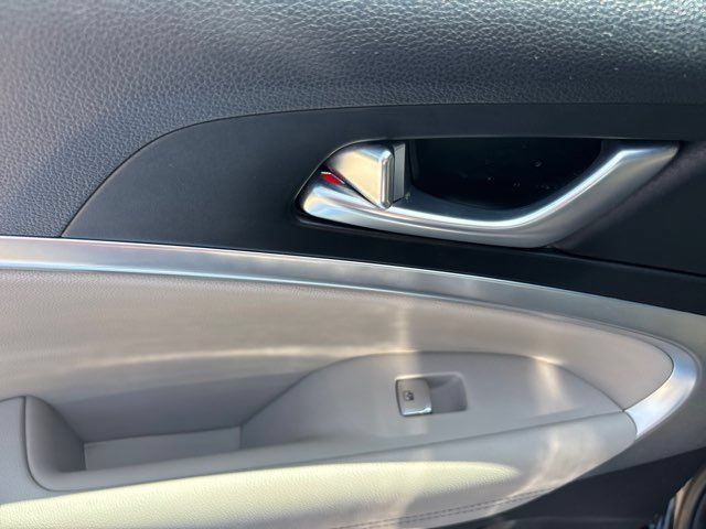 Used 2023 Genesis G70 2.0T RWD image 25