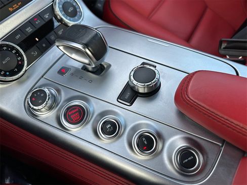 Used 2012 Mercedes-Benz SLS AMG Coupe image 21