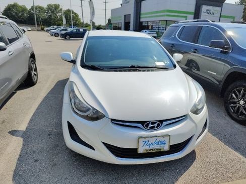 Used 2014 Hyundai Elantra SE FWD image 21