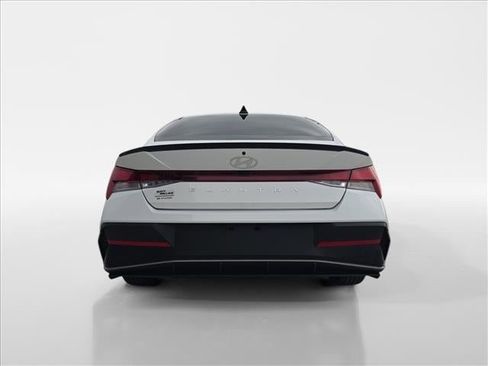 Certified 2025 Hyundai Elantra Sport image 4