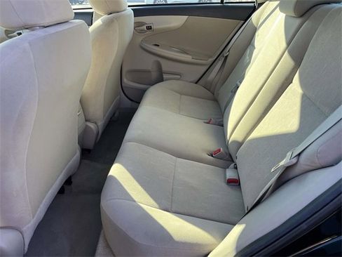 Used 2013 Toyota Corolla LE image 12