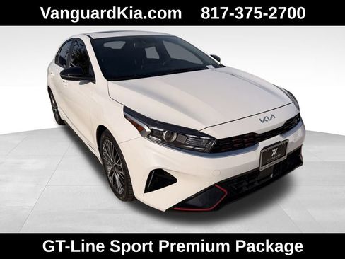 Used 2024 Kia Forte GT-Line w/ GT-Line Premium Package image 5