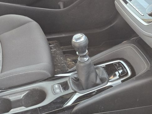 Used 2019 Toyota Corolla SE FWD image 15