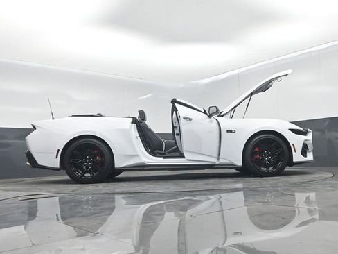 Certified 2025 Ford Mustang GT Premium w/ GT Performance Package image 74