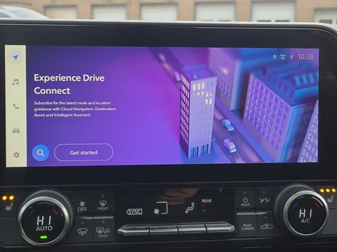 Used 2023 Toyota Highlander XLE image 26