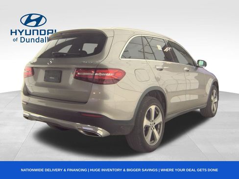 Used 2019 Mercedes-Benz GLC 300 4MATIC w/ Driver Assistance Package image 6