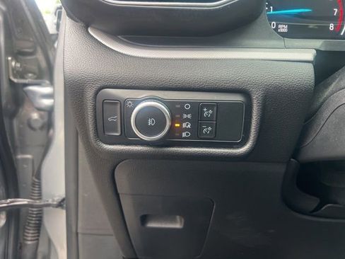 Used 2023 Ford Explorer XLT w/ Equipment Group 202A AWD/4WD image 25