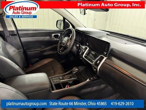 Used 2022 Kia Sorento S image 40