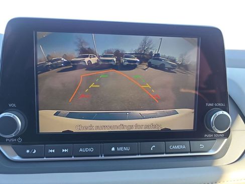 Certified 2024 Nissan Rogue SV image 20