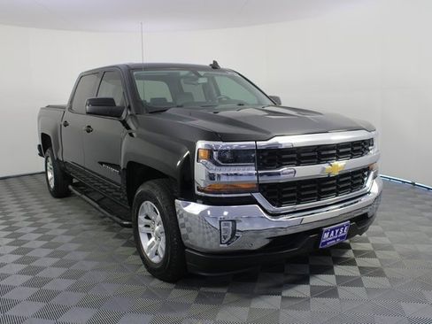 Used 2017 Chevrolet Silverado 1500 LT w/ All Star Edition image 25
