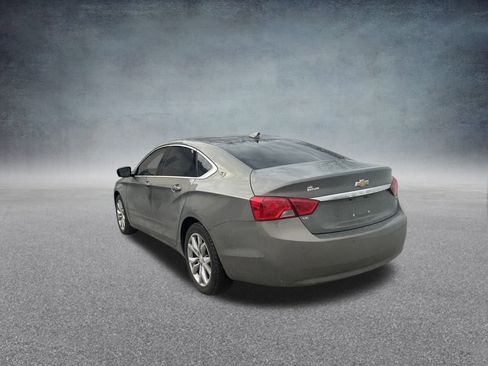 Used 2017 Chevrolet Impala LT w/ Convenience Package image 4