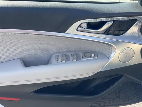 Used 2023 Genesis G70 3.3T w/ Sport Advanced Package image 18