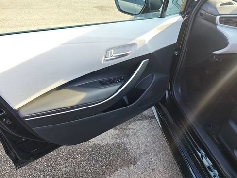 Used 2024 Toyota Corolla SE FWD image 5