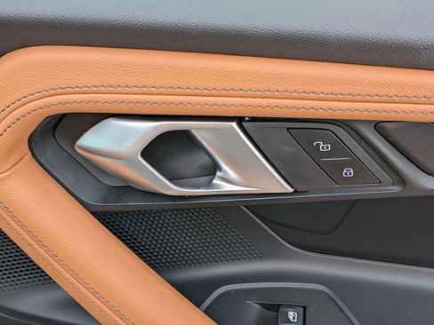 Used 2025 BMW 230i Coupe w/ M Sport Package image 31