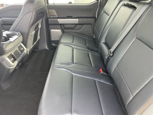 Used 2025 Ford F150 Lariat w/ Equipment Group 501A Mid image 13