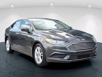 Used 2018 Ford Fusion SE w/ Fusion SE Technology Package
