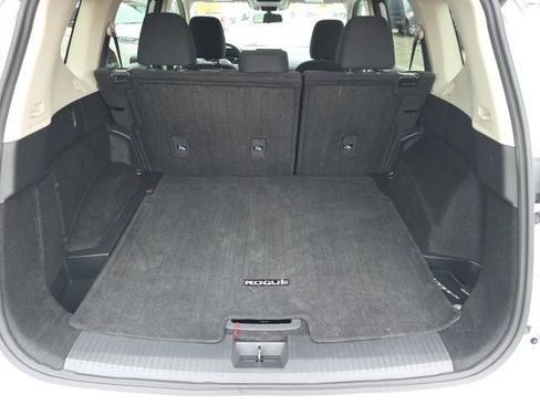 Used 2024 Nissan Rogue S AWD/4WD image 7