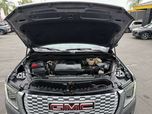 Used 2021 GMC Yukon XL Denali AWD/4WD image 21