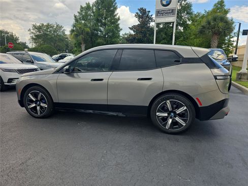 Certified 2024 BMW iX xDrive50 w/ Premium Package AWD/4WD image 5