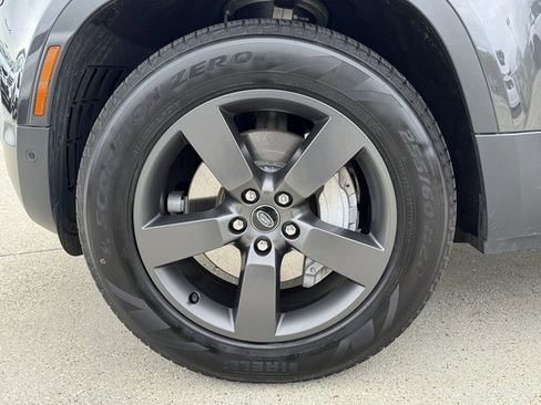 Used 2023 Land Rover Defender 130 S image 13