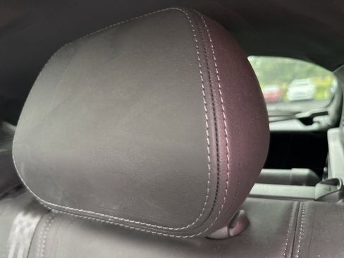 Used 2022 Alfa Romeo Stelvio Veloce image 48