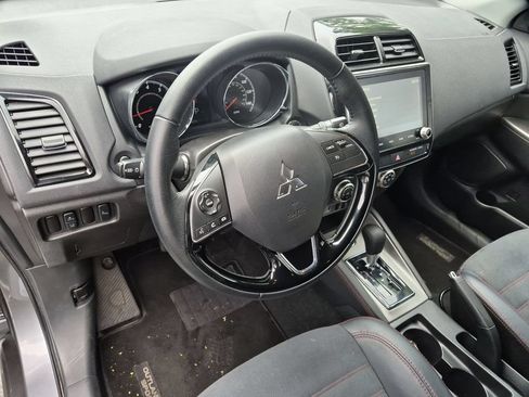 Used 2025 Mitsubishi Outlander Sport SE AWD/4WD image 15