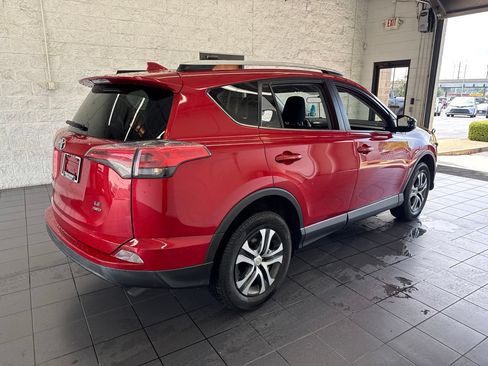 Certified 2016 Toyota RAV4 LE AWD/4WD image 8
