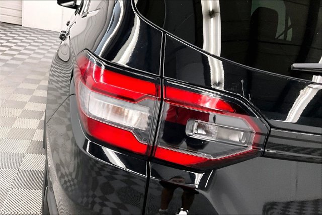 Used 2025 Honda Pilot EX-L image 34