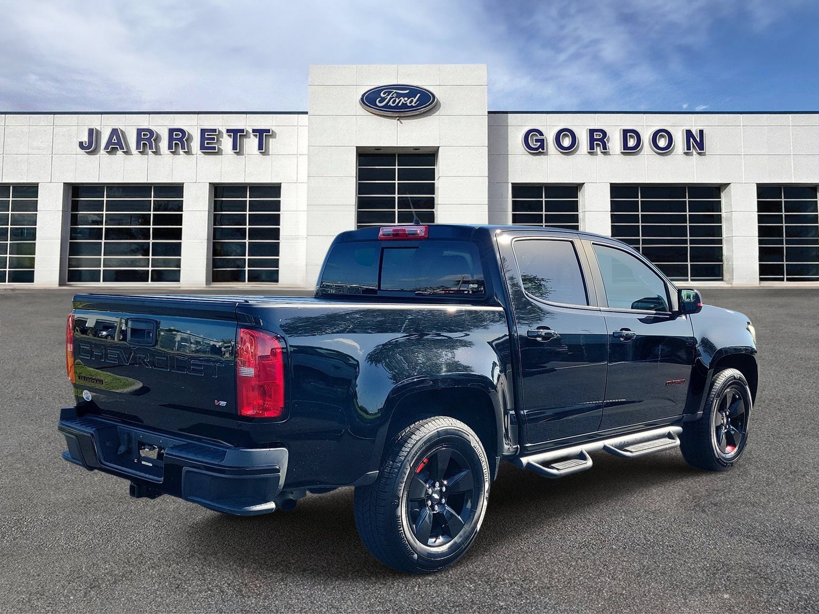 Used 2021 Chevrolet Colorado LT w/ Redline Special Edition RWD image 4
