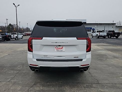 Used 2025 GMC Yukon XL Denali image 5