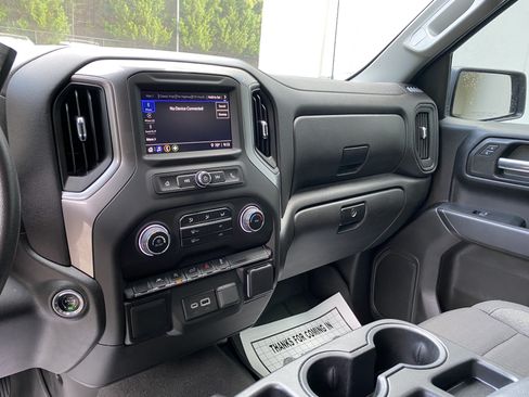 Used 2024 Chevrolet Silverado 1500 Custom AWD/4WD image 23