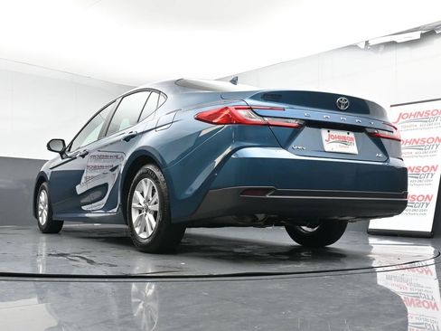 Used 2026 Toyota Camry LE image 38