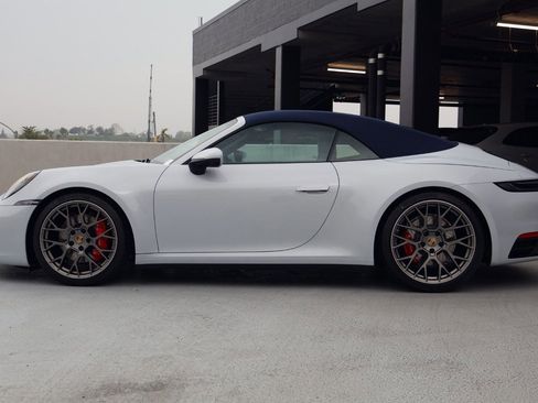 Certified 2023 Porsche 911 Carrera 4S image 2