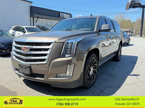 Used 2016 Cadillac Escalade ESV Premium RWD image 1