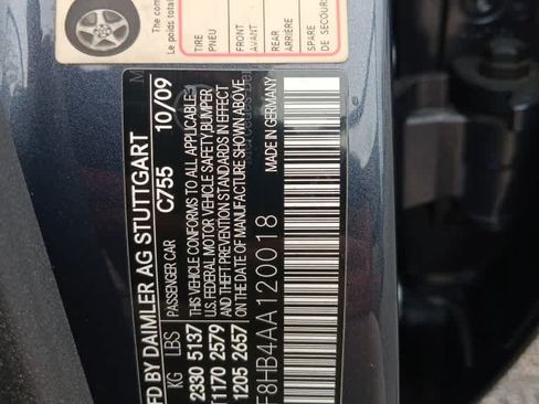 Used 2010 Mercedes-Benz E 350 4MATIC Sedan image 31