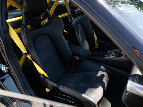Used 2018 Porsche 911 GT3 RWD image 18