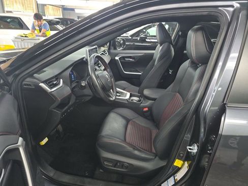 Used 2021 Toyota RAV4 XSE w/ Weather Package image 14