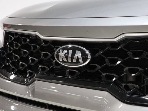 Used 2021 Kia Sorento EX FWD image 12