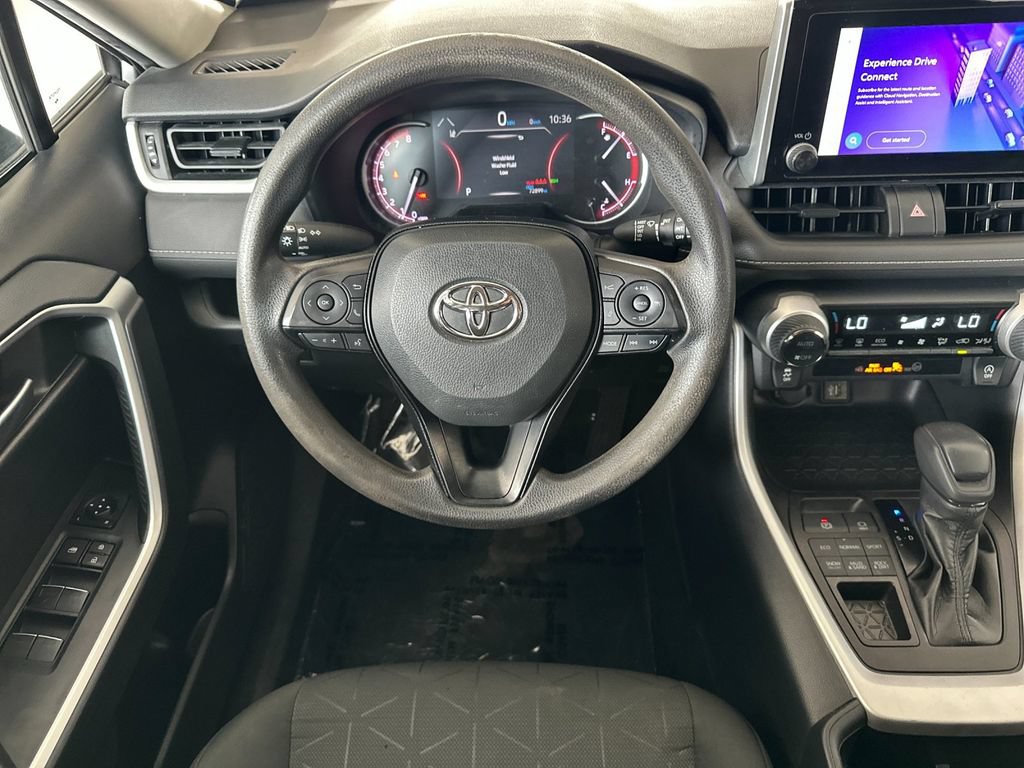 Used 2023 Toyota RAV4 XLE AWD/4WD image 13