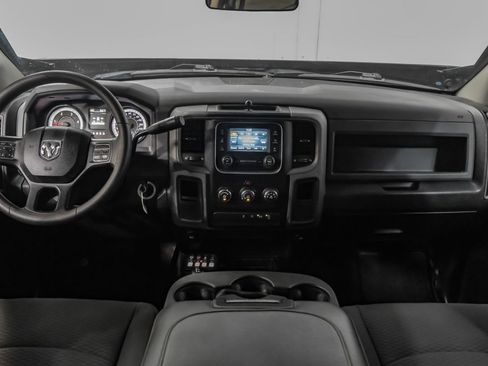 Used 2018 RAM 2500 Tradesman w/ Chrome Appearance Group AWD/4WD image 13