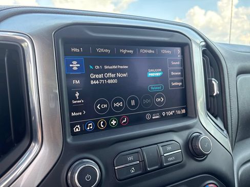 Used 2020 Chevrolet Silverado 1500 LT w/ All-Star Edition AWD/4WD image 17